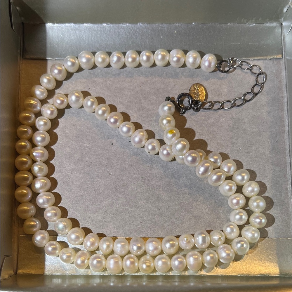 Classic White Pearl Necklace